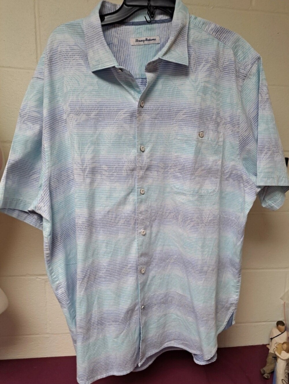 Tommy Bahama XL Striped Short Sleeve Button Down Shirt With A Hawaiian Theme